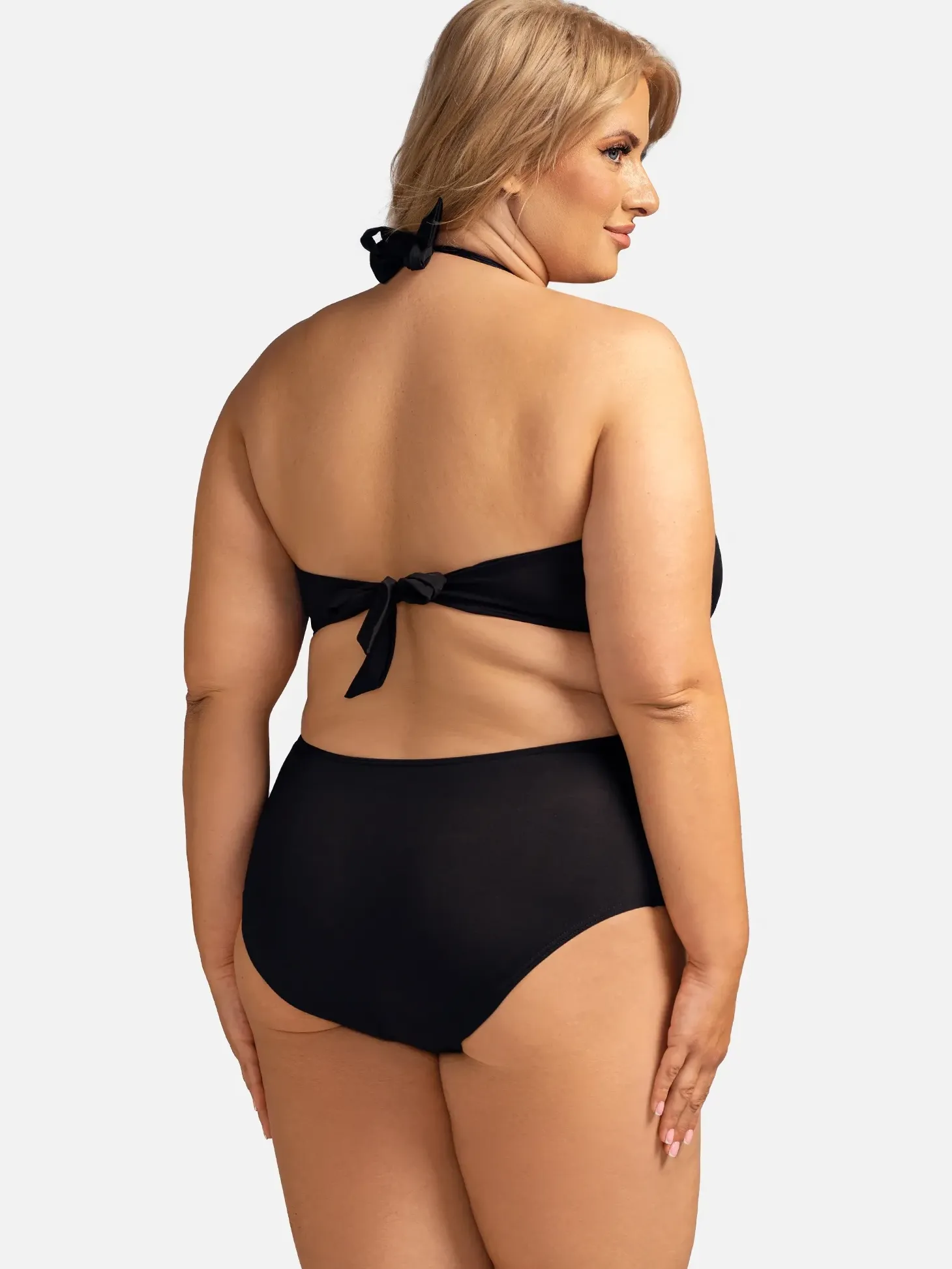 Czarne jednoczęściowe monokini plażowe F233/509