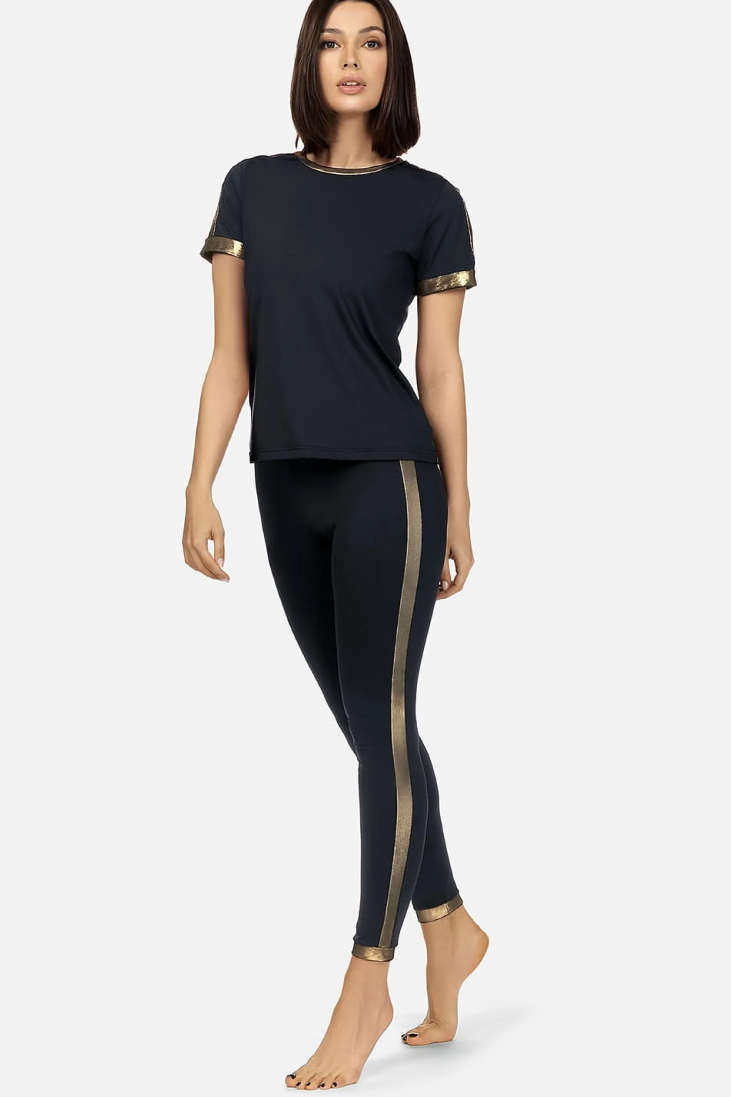 Elegancki czarno-złoty t-shirt Casual BLU02/518