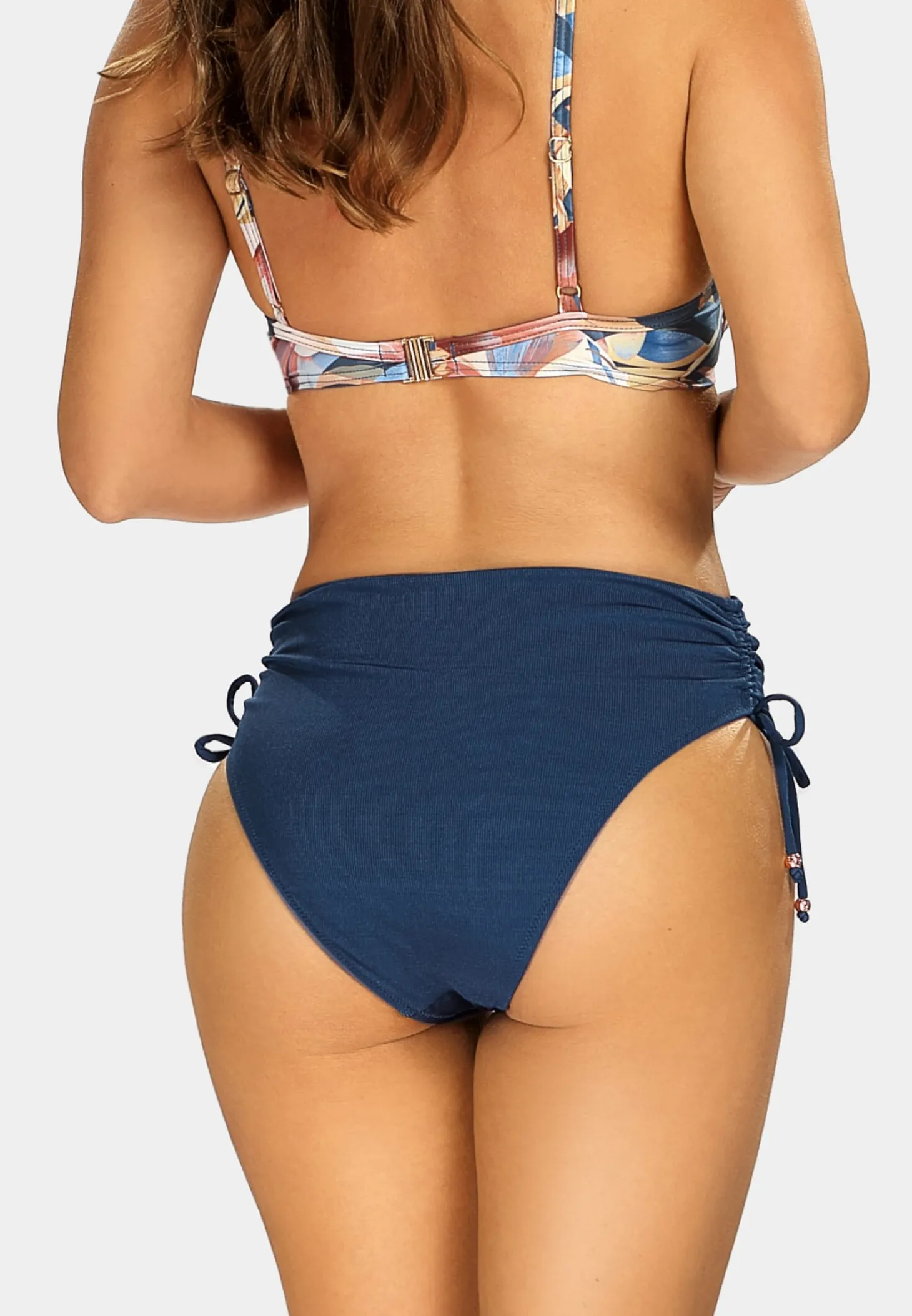 Figi od bikini wysoki stan regulowane FD90/839P